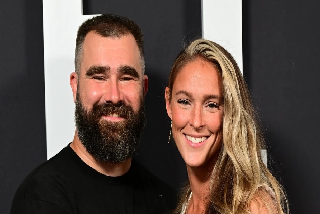 Eagles Star Jason Kelce Announces Divorce