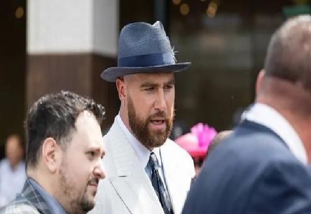 Travis Kelce’s Incredible Suit.