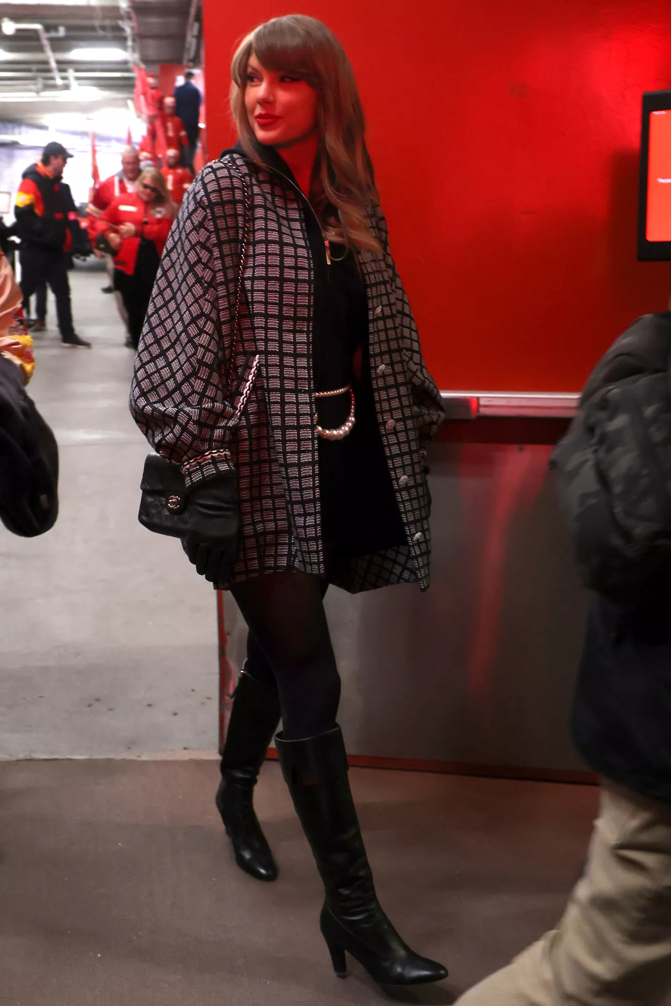 Taylor Swift Supports Travis Kelce During Kansas City Chiefs Playoff Game Ahead of 2025 Super Bowl